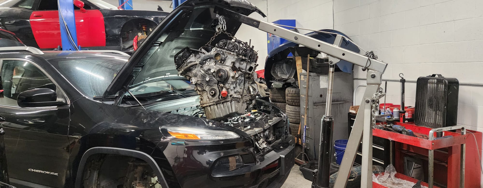 Jeep Cherokee engine removal with engine hoist